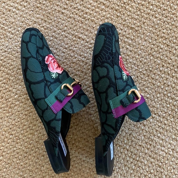 Steve Madden slides. Size 8. Black with green with pink and purple. NWT - Picture 2 of 4